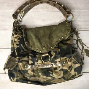 Karhy Van Zeeland camo purse